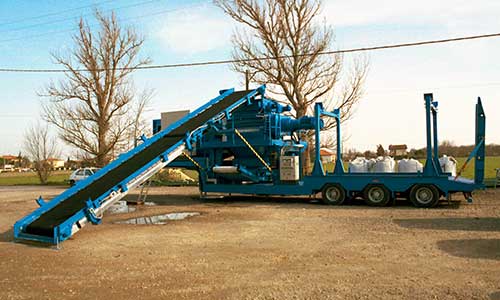 Used mobile tire shredder by Precimeca for sale in Toulouse, France